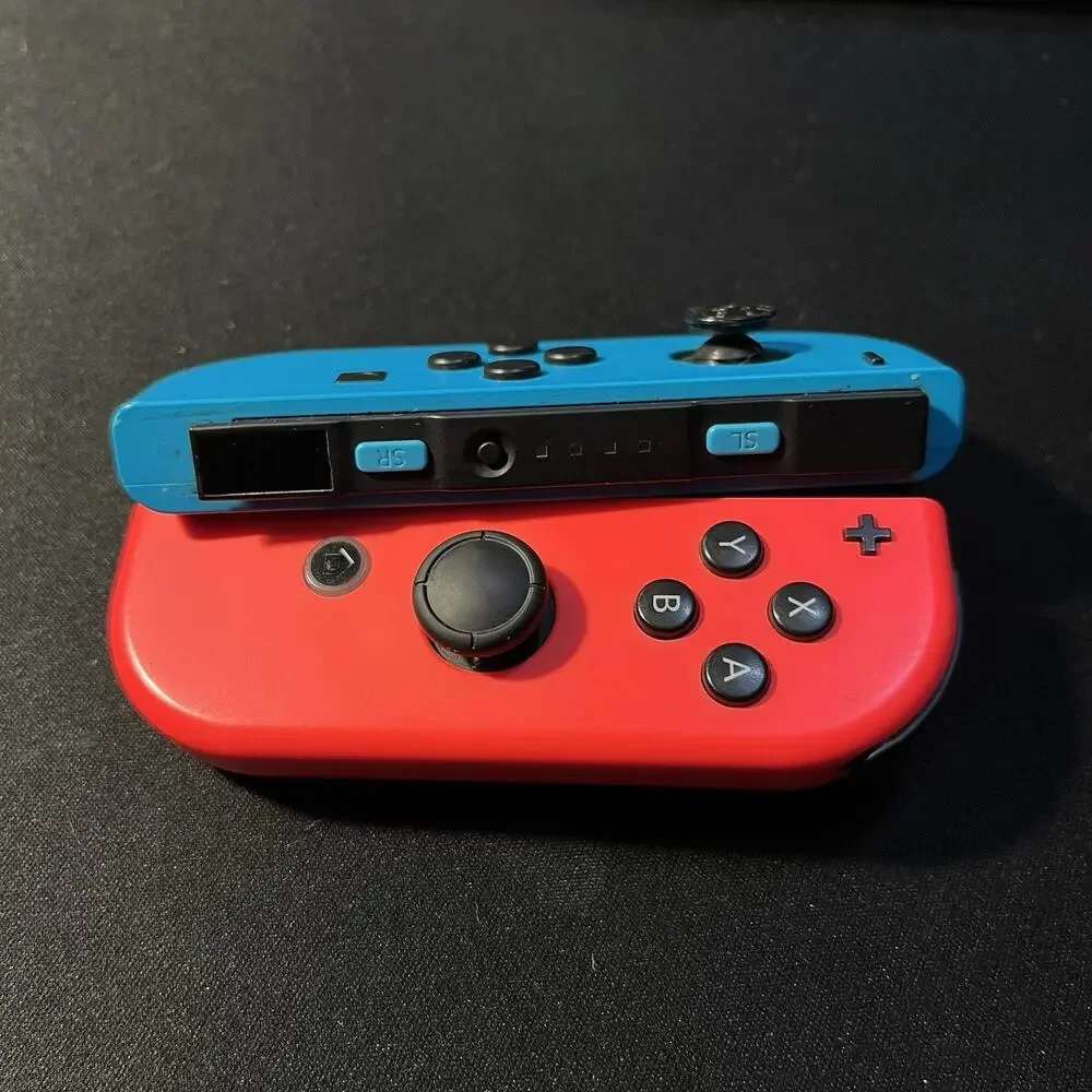 Nintendo Switch Controller Joy Con Red Blue HAC-016 *FOR PARTS or REPAIR